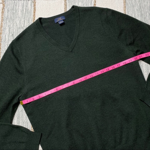 346 Brooks Brothers Pine Green V-Neck Wool Sweater - Picture 6 of 8